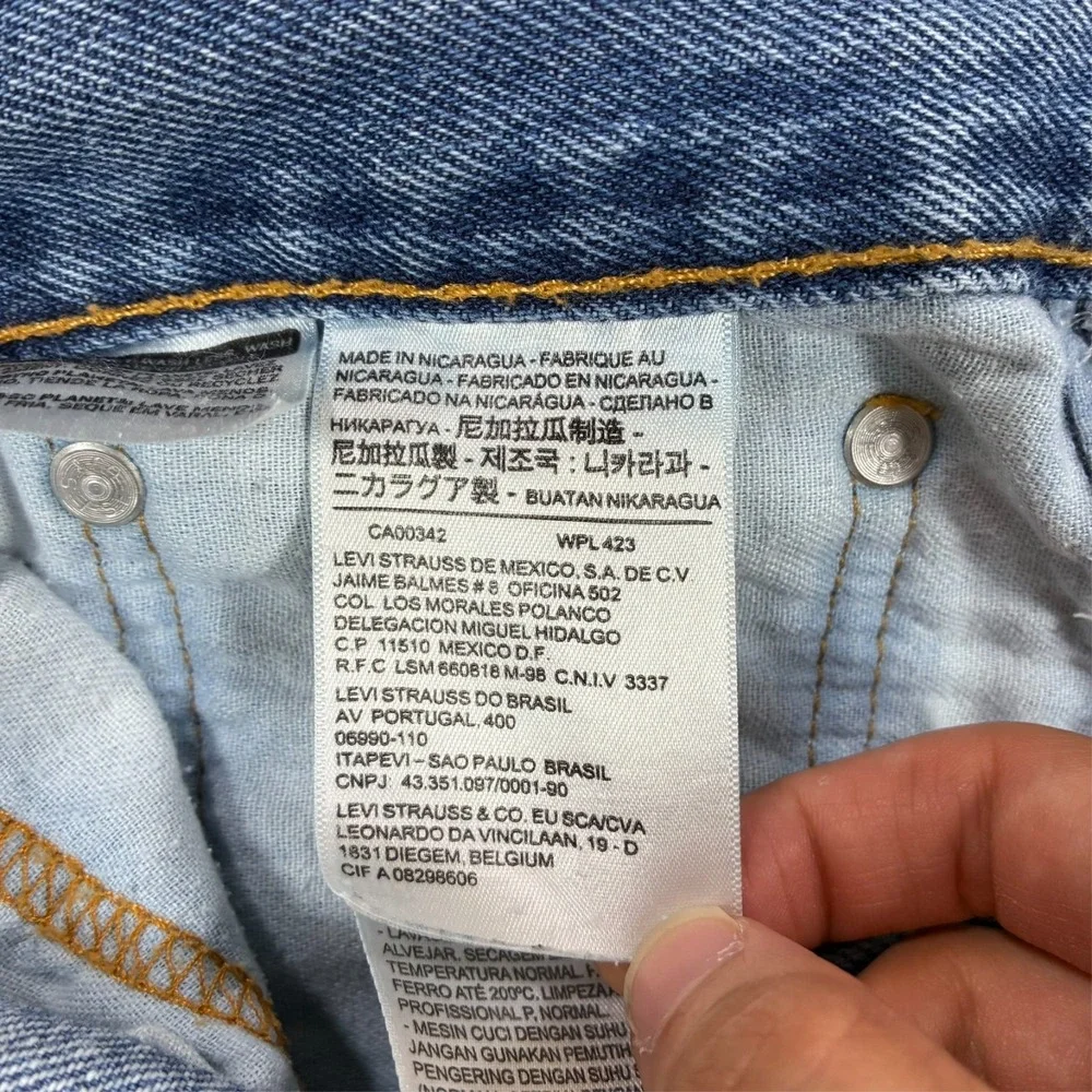 Levis 505 Mens Straight Leg Jeans Size 32x30 Medium Wash Regular Fit Mid Rise
